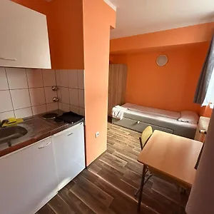 Apartment Budget Station Apartmenthostel Sen 14 